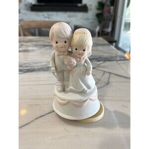 Precious Moments style vintage wedding music box plays “it’s a small world”